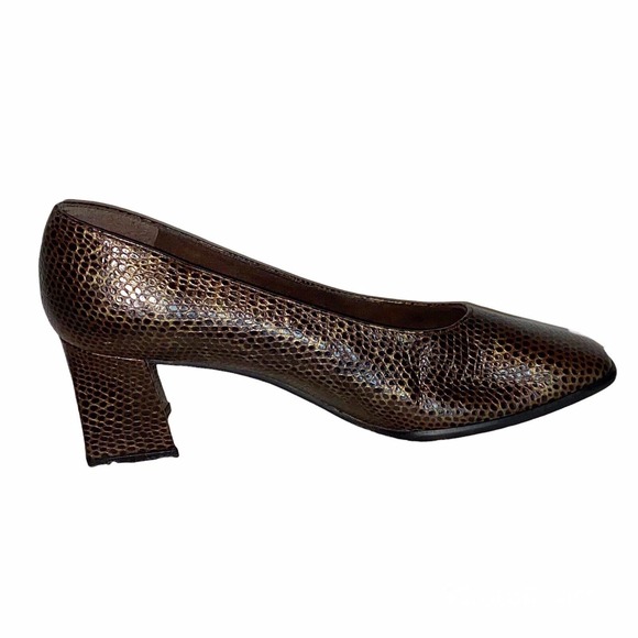 Stuart Weitzman Vintage Python Pumps Womens 6.5 Snakeskin Embossed Pattern - Picture 3 of 11
